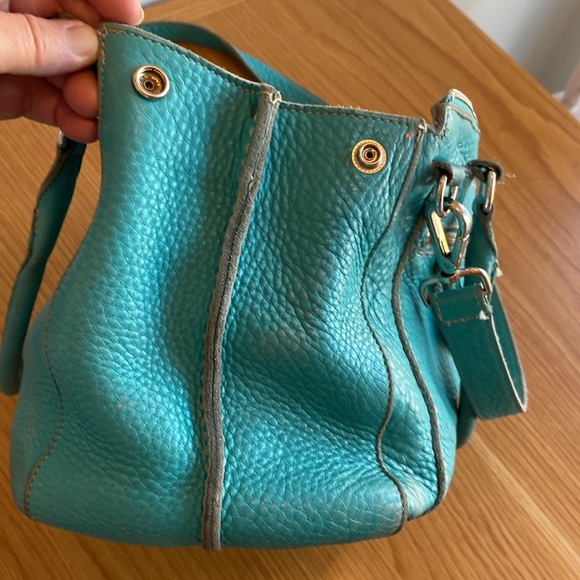 ROOTS 🇨🇦 Turquoise Textured Leather Handbag with Shoulder / Crossbody Strap - Picture 6 of 17